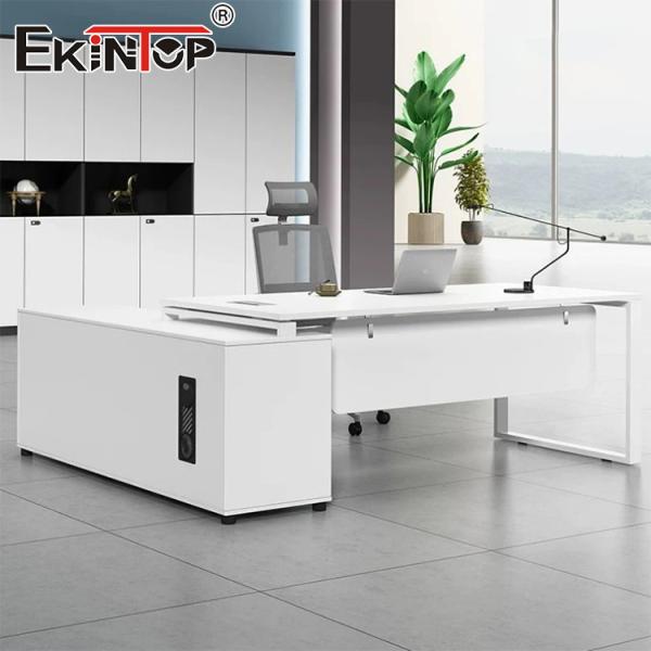 Деревянный белый офисный стол в коммерческом стиле