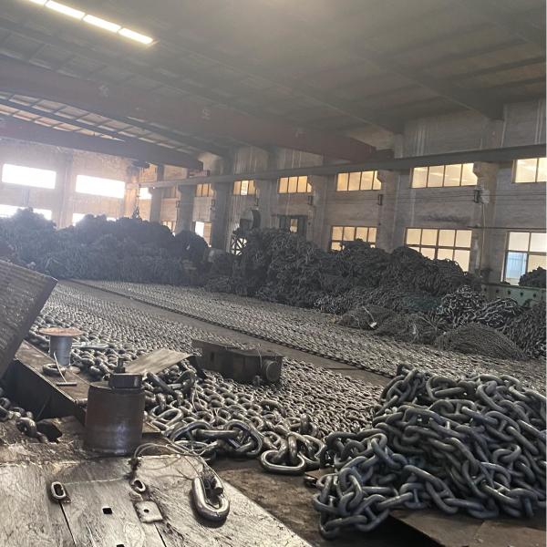 68mm Marine Anchor Chains High Strength Alloy Steel Spray Paint Deep Sea Anchoring