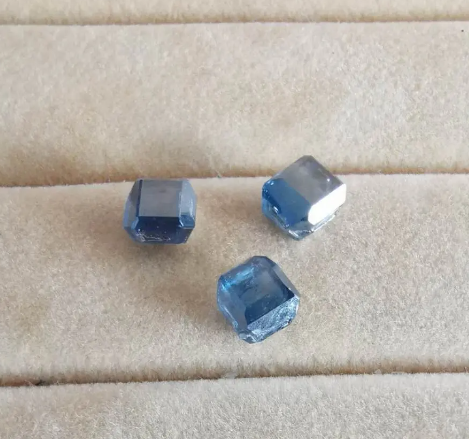 Rough Blue Lab Created Diamond Jewelry HPHT Synthetic For Polishing