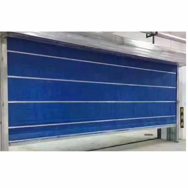 Puerta de polímero instalada en la pared Solución total