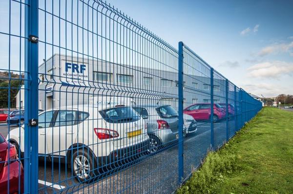 3D Curved Welded Wire Mesh Fence PVC Powder Coated Hot-Dipped Galvanized for Security Gardening Airport Construction