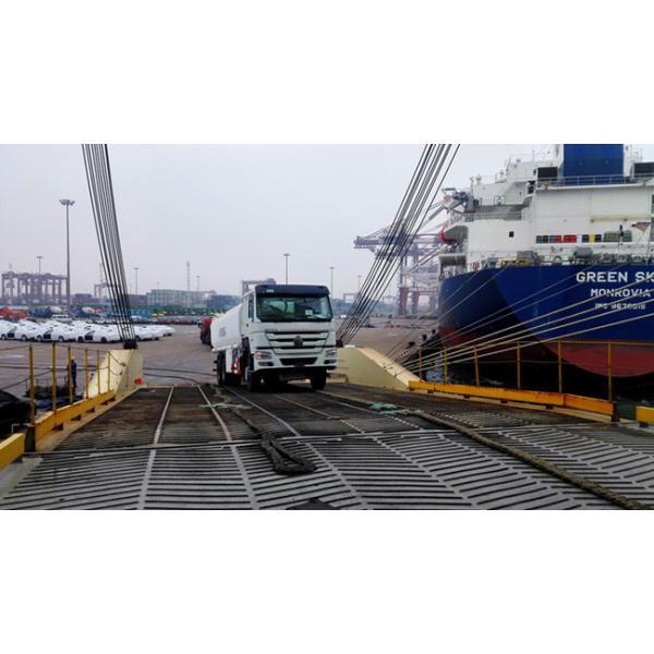 Sinotruk HOWO 10 wheeler Liquid Tanker Truck 6x4 , 20000L Fuel Delivery Tanker Truck