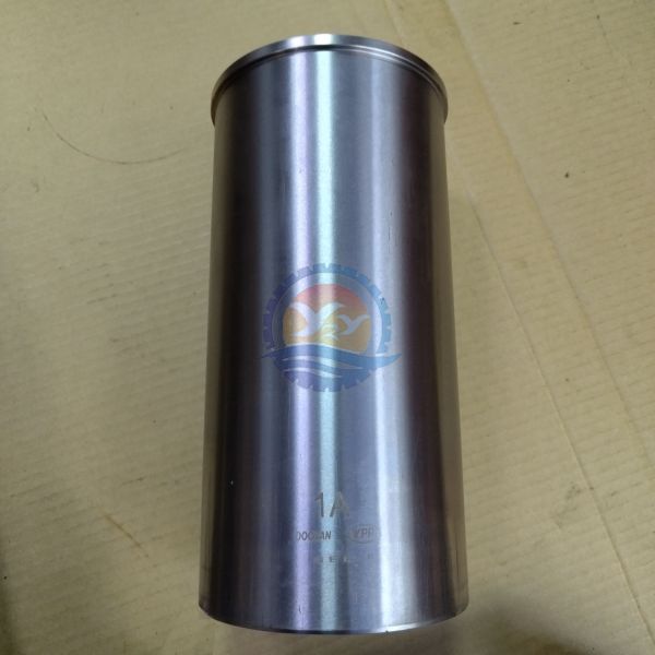 Engines DE08 D1146 Cylinder Liner for Daewoo Doosan Engine Parts