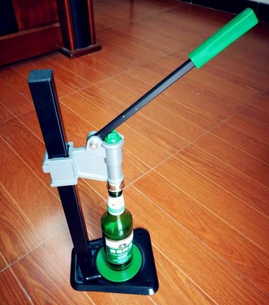 Beer Soda Manual Bottle Capper Hj003 With 500 - 1000 Bottles / H Capacity