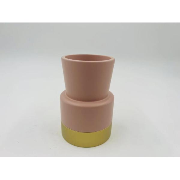 Accessoires de comptoir de salle de bains en polyrésine couleur rose avec pinces de toilette à pas distributeur de savon à main savon à douche