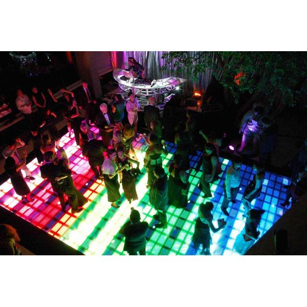 Т ставит установку 4000ниц Скре танцплощадки СИД точную для клуба КТВ