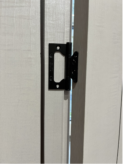 Magnetic Seal Bedroom Solid Wood Composite Door Soundproof For Quiet Gentle Closing