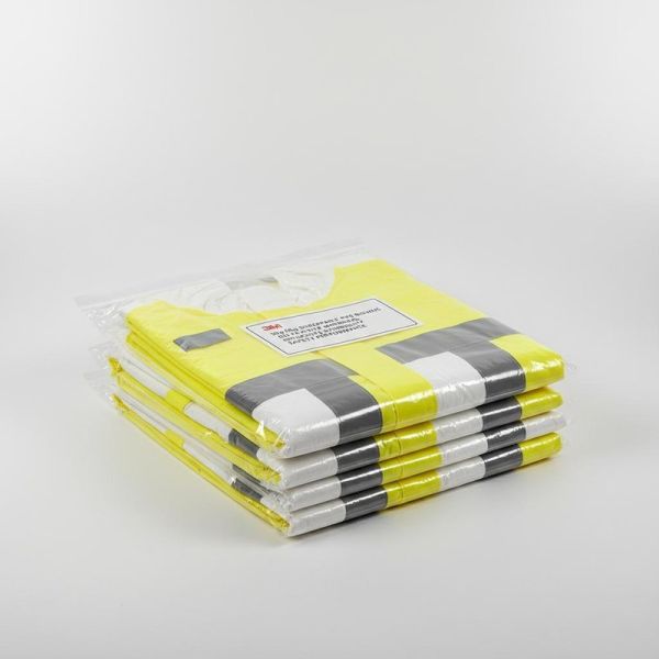 30g 60g Disposable PPE Gowns Utilizing Reflective Material 3M Scotchlite Ensuring High Visibility and Safety Performance