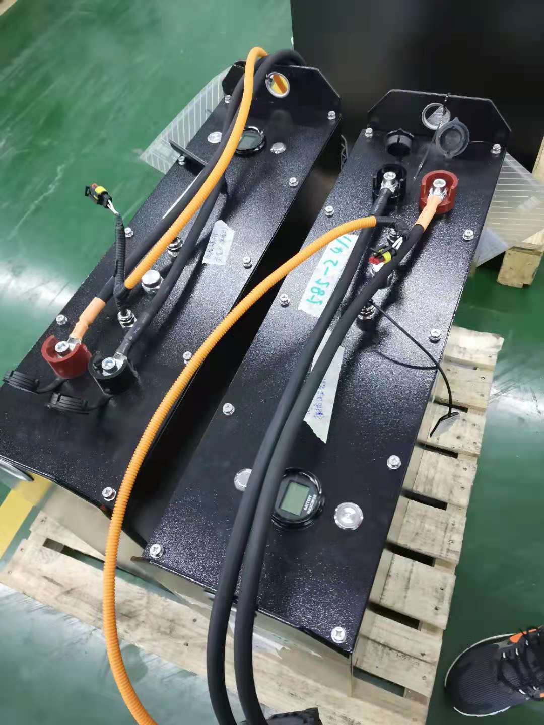 батарея тракции блока батарей 51.2V 300AH EV грузоподъемника 15360Wh Lifepo4 перезаряжаемые