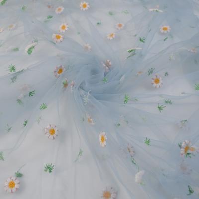 Os vestidos perlaram lantejoula líquida macia a tela bordada do laço
