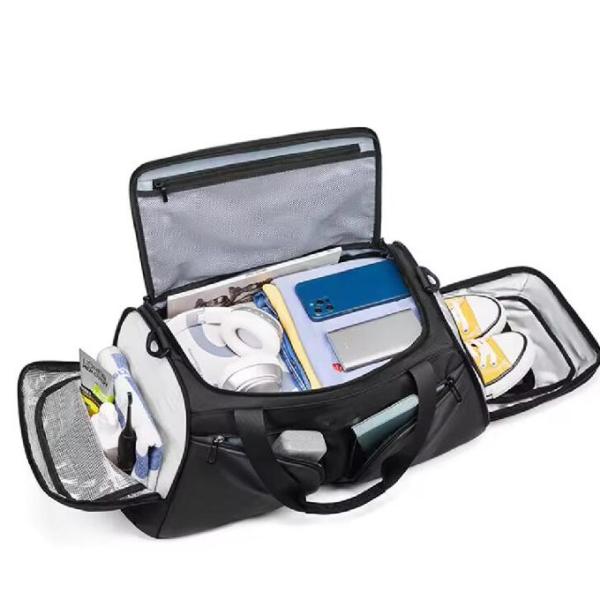 Duffle Bag Large Capacity Gym Sports Bag Outdoor Waterproof Travel Bag