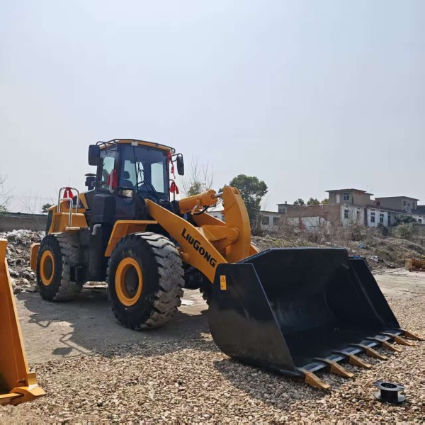 Cost-Effective Liugong CLG856 Front Loader 5T Wheel Loader With Reliable Performance & Easy Maintenance for Earthmoving Projects
