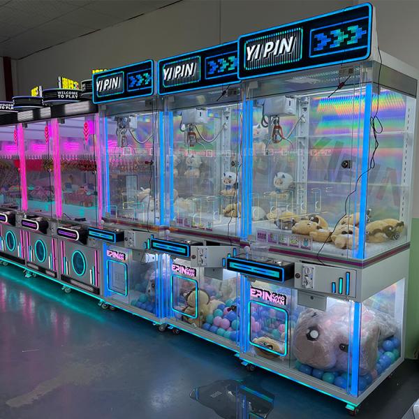 コイン操作 色彩のあるLEDライト クレーン 透明ガラスディスプレイ クローマシン 賞金ゲームマシン