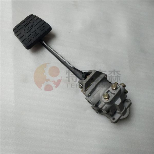 TEREX 9015336  Foot brake valve for terex tr45 tr50 truck parts heavy dump truck