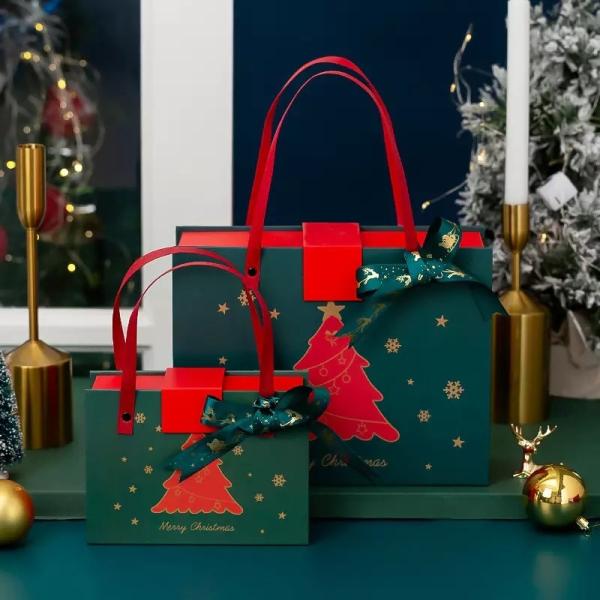 O ISO das caixas de presente de cartão do Natal de PMS revestiu a caixa de Natal ondulada de papel