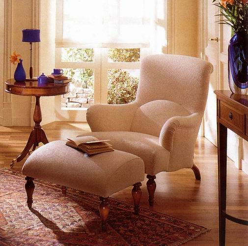 Soild Wood Leg Upholstered Chair And Ottoman / Living Room Lounge Ottoman Chair