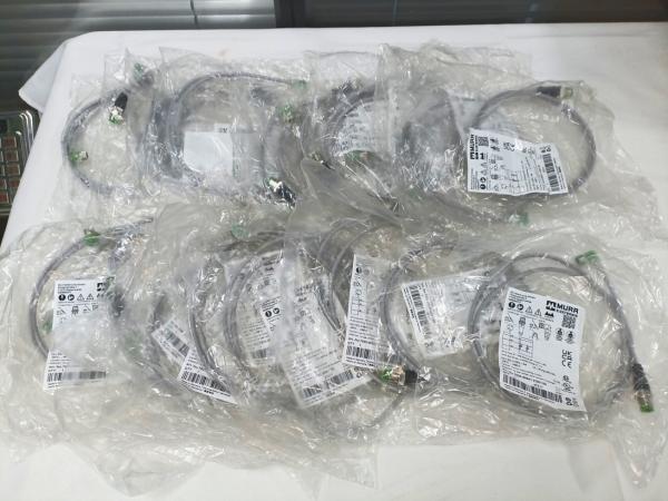 7000-40641-2300100 MURR M12 HOMEM 0° / M8 FEMMEL 90° A-COD LED PUR 3X0.25 1M Cabo