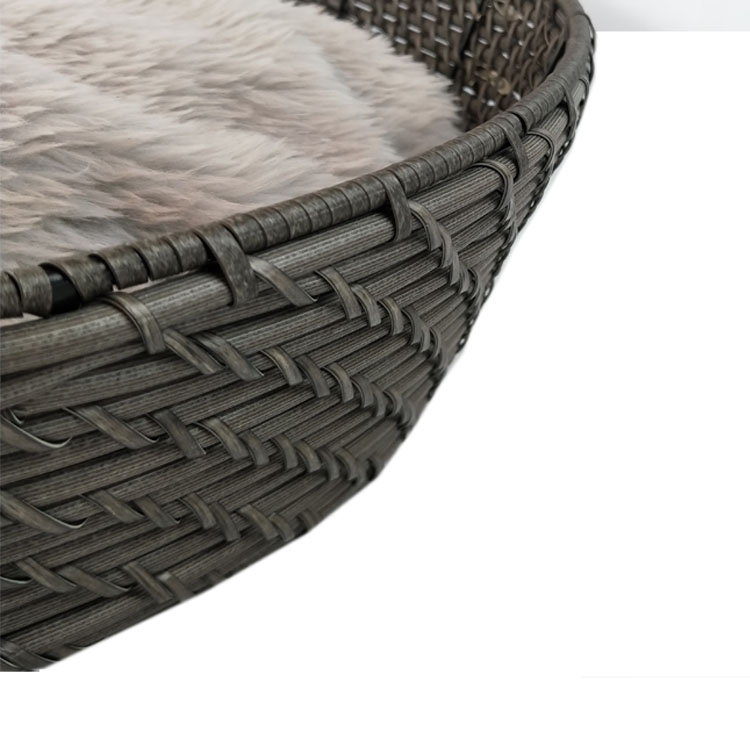 Home Classic Fashion Modern Wicker Rattan Dog Bed Oval Shape Portable All-Season Outdoor Furniture Carton