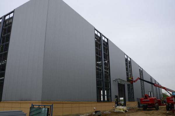 Prefabricated Light Steel Structure Construction Tractor Factory Warehouse (KXD-222)