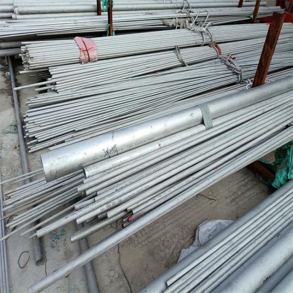 201 202 のステンレス鋼の継ぎ目が無い管の冷間圧延された金属の厚い 0.5mm - 3mm