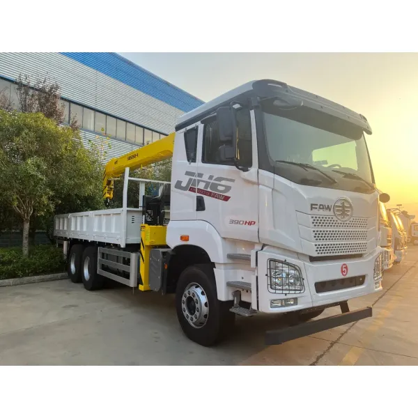 Heavy-Duty FAW 6X4 Truck with 12 ton Crane for Transport