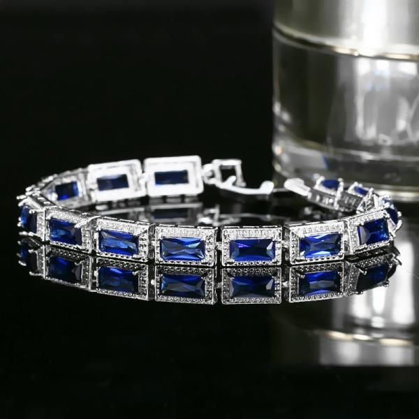 Women's Zircon rhinestone Bracelet high quality classic geometric nail design can open fashion accessories