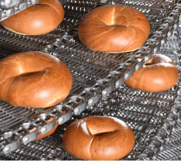 Chain Driven Food Safe Wire Mesh Conveyor Belt Stainless Steel Wire Belt For Meat Processing Line