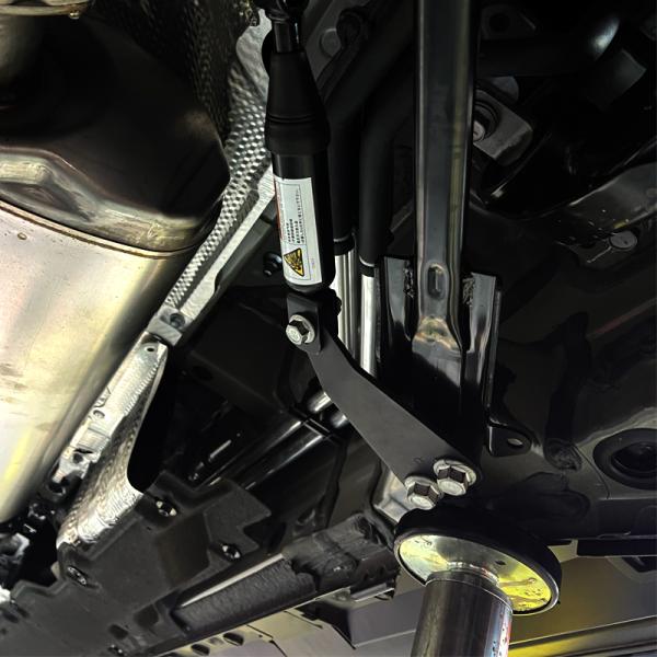Improve Toyota's Stability with Damping Balance Chassis and LM Balance Rods