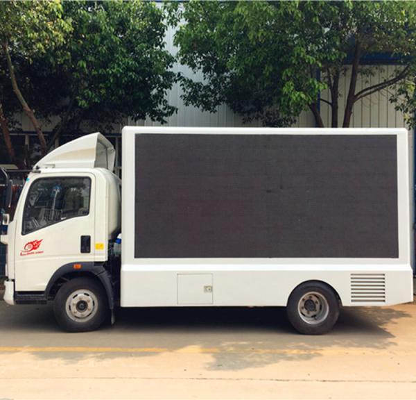 P5 Mobile LED Display Trailer HOWO 4x2 Mobile Digital Advertising Vehicle 3 Sides