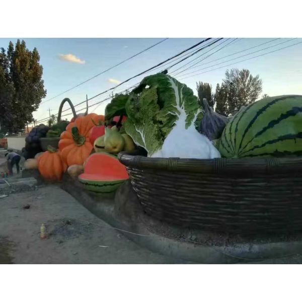 Cute Fruits And Vegetables Topiary Sculpture , Outdoor Garden Sculpture Colorful