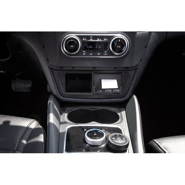 BYD's best-selling pure electric taxi the new e6 has a range of 500KM