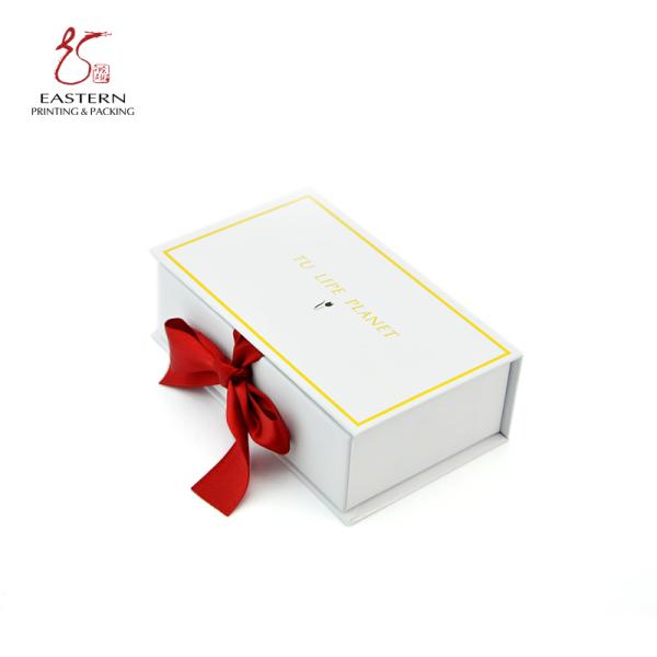 Matte Lamination Cardboard Gift Packaging Box for Luxury Gifting Experience | Foil Stamping Gift Boxes