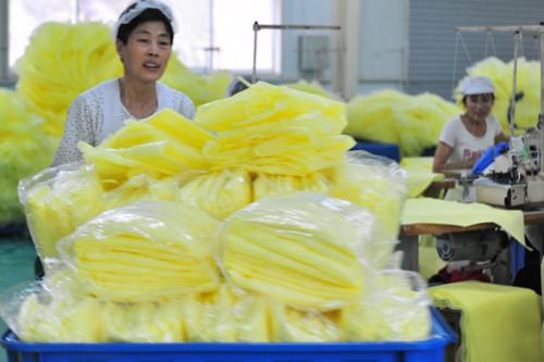 Surgical Non Woven Garments PP PE Coated XXL Full Length Custom Color