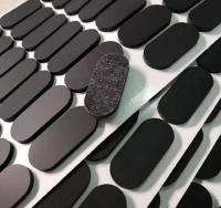 Los pies curvados de la goma de silicona rellenan con el pegamento de 3M Backing PSA