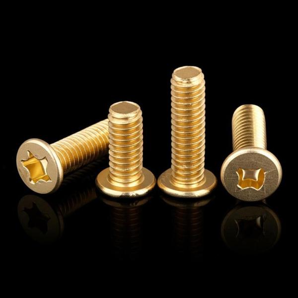 Fijación personalizada Oro Hexágono Lobular Socket Pan Head Tornos de autoaplazamiento con servicios OEM ODM y recubrimiento plano