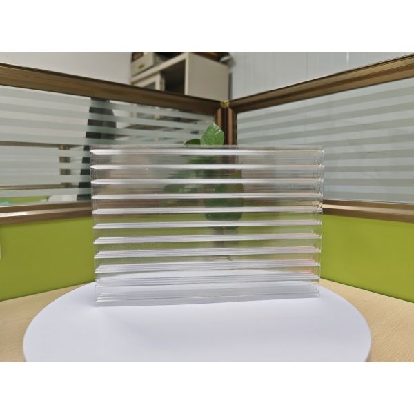 Colorfull Lightweight Four-layer 6mm to 20mm 2.1m*5.8m Plastic Polycarbonate Sheet for Natural Light and Thermal Insulation in Energy- Covered Spaces