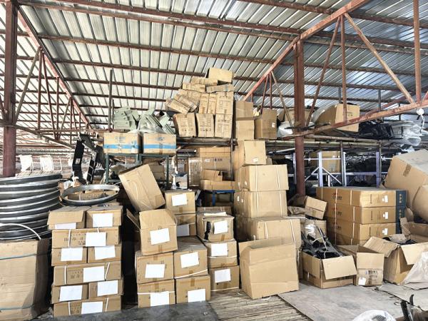 Shacman Truck Spare Parts Inverter Power Supply DZ97189586649 for Delong X3000/X5000/F2000 Body Parts Original Factory