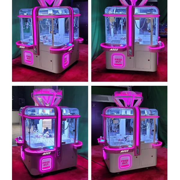 Rubik 'S Cube Coin Operated Claw Crane Game Machine 150W Four Player