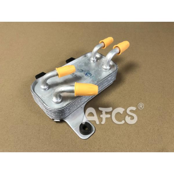 Маслянный охладитель LR031827 LR089887 на открытие IV Range Rover Sporti Land Rover