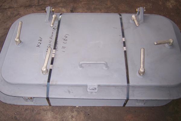 Marine Parts Marine Doors 0.4 Bar OEM ODM Marine Doors Customizable Ship Interior Systems