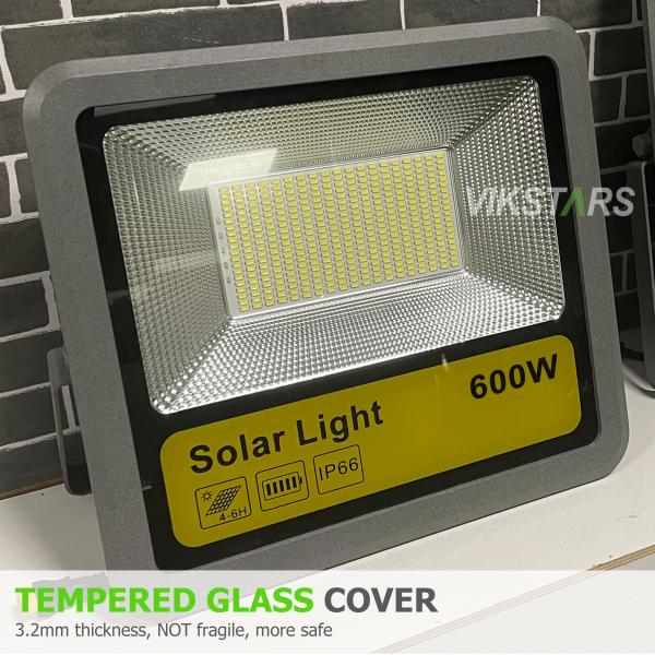 600w 800w Luces de inundación solares Iluminación de estadios Iluminación al aire libre Reflectores solares de alta potencia