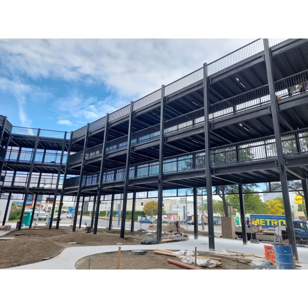Galvanized Q355B corrosion-resistant steel structure framework building