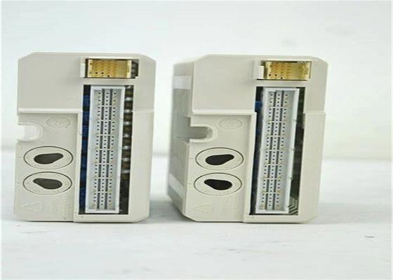 DO821 3BSE013250R1 Relais de sortie numérique 8 Ch Canaux isolés galvaniquement individuellement
