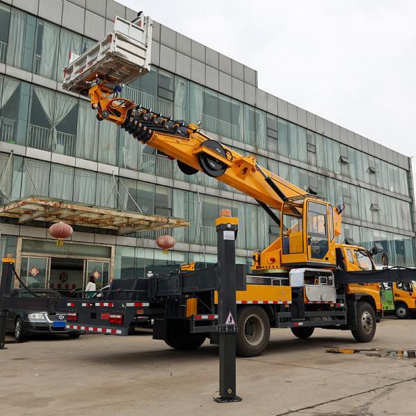 2022 New Design 40 m man lift boom telescopic boom aerial lift truck for sale