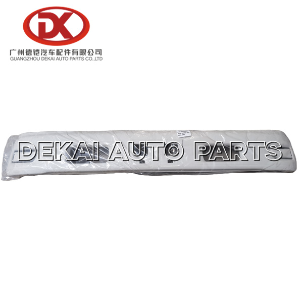 Бампер 8974056341 ISUZU 700P 4HK1 NPR передний 8974056270 8 97405634 1
