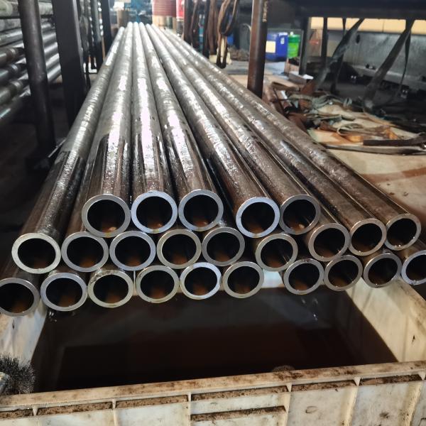 Round ASTM A200 ASTM A209 ERW Cold Drawn Seamless Tube For Building Construction