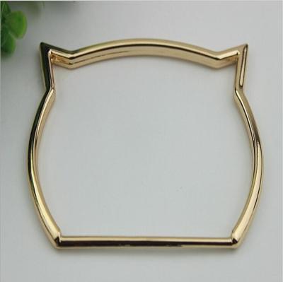 Guangzhou factory cat shape zinc alloy light gold bag frame handle