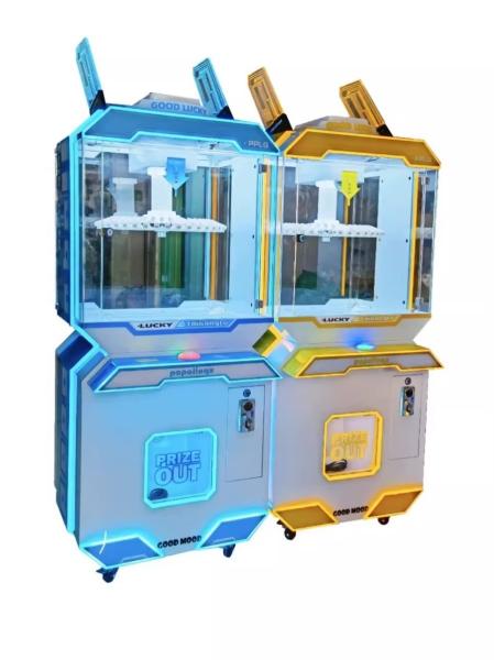 Parque d'attractions mini grue électronique à pinceau Plush Toy Doll Vending Machine pour le plastique