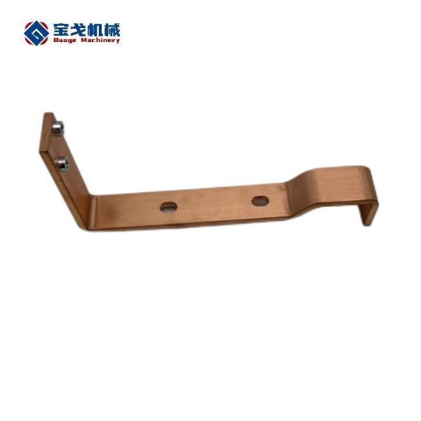 C11000 Barra de bus de cobre conectada a un interruptor de circuito en un panel eléctrico Certificado ISO9001