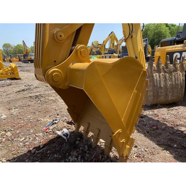 Использованные экскаваторы CAT с электронной системой впрыска топлива для сокращения расхода топлива